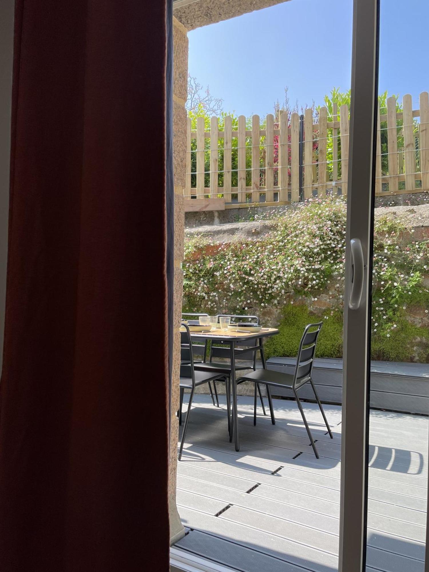 Ker Levenez - Maison En Pierre Holiday home *